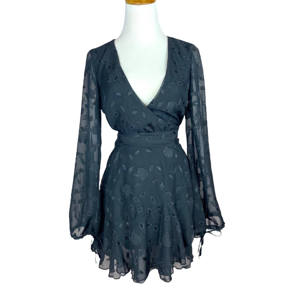 Lucy in the Sky Lexi Ruffle Wrap Dress in Black Floral  Size M